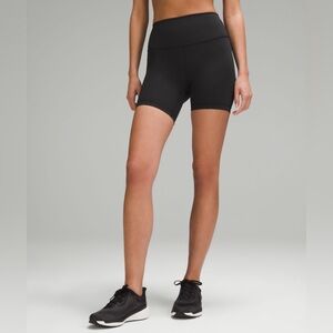 Lululemon Wunder Train High Rise Short 6” Size 4 Black
